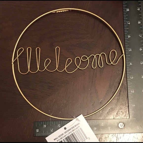 Round Gold “Welcome” Iron Wall Decor Sign, 8 in. - Picture 13 of 16
